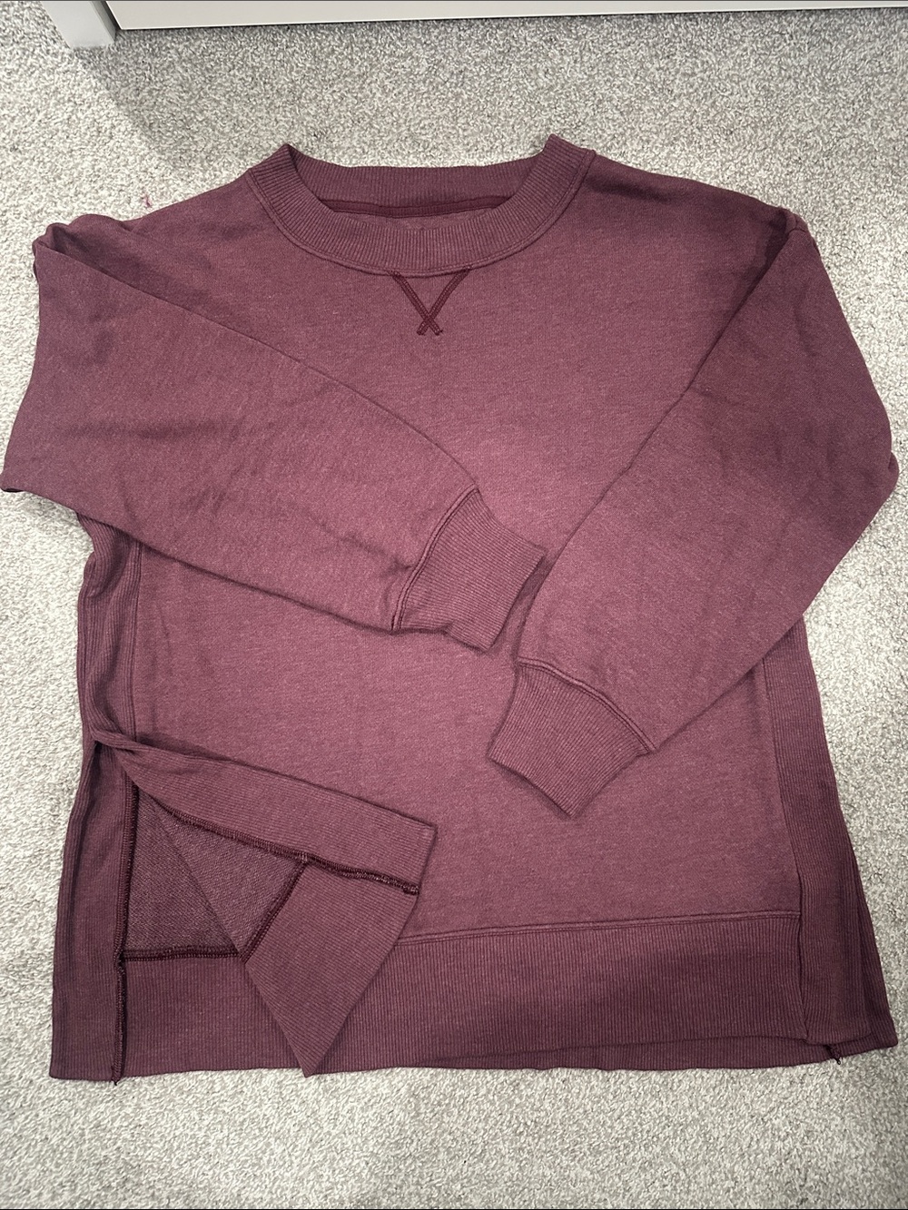 aerie Women’s Crewneck Sweatshirt - Wine